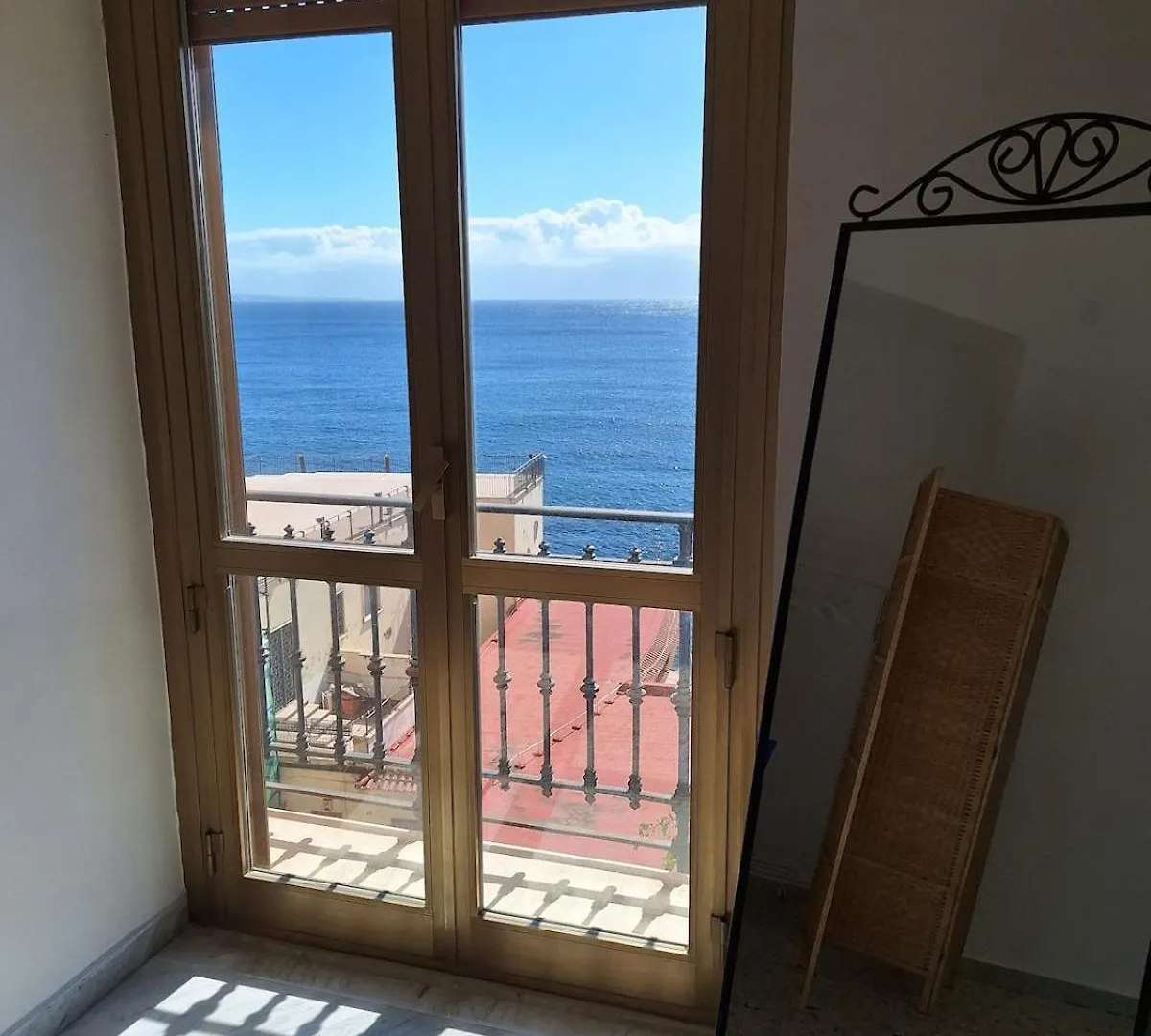 Casa Parthenope, A Window On The Sea Apartment Naples 0*,